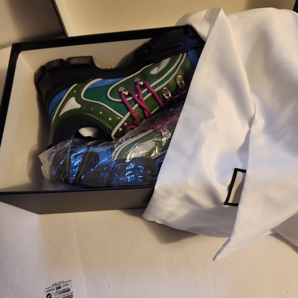 Gucci - Flashtrek Reflective Leather, Suede and Mesh Sneakers - Multi 9 BNWB - Picture 5 of 13